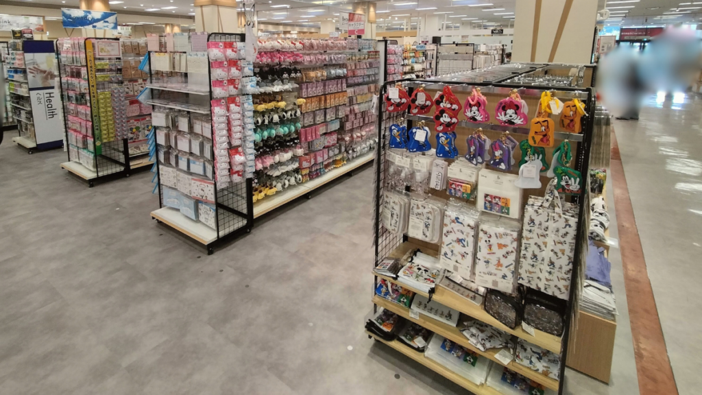 キャンドゥ イオン新宮店のディズニー・キャラクター商品